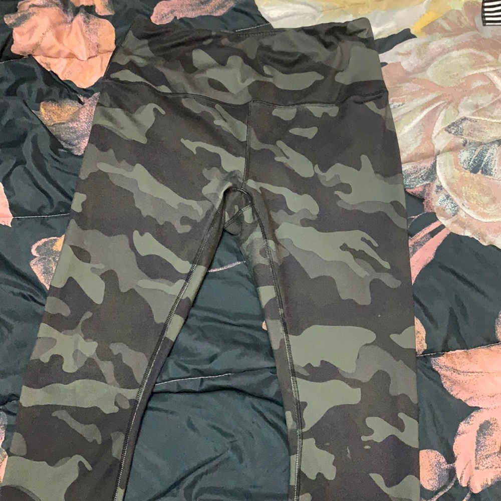 Rbx camo leggings